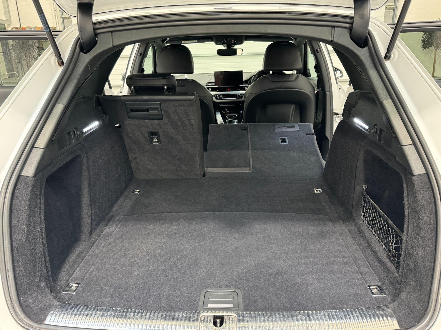 Used Audi A4 Avant for sale - 77267236: Photo 79