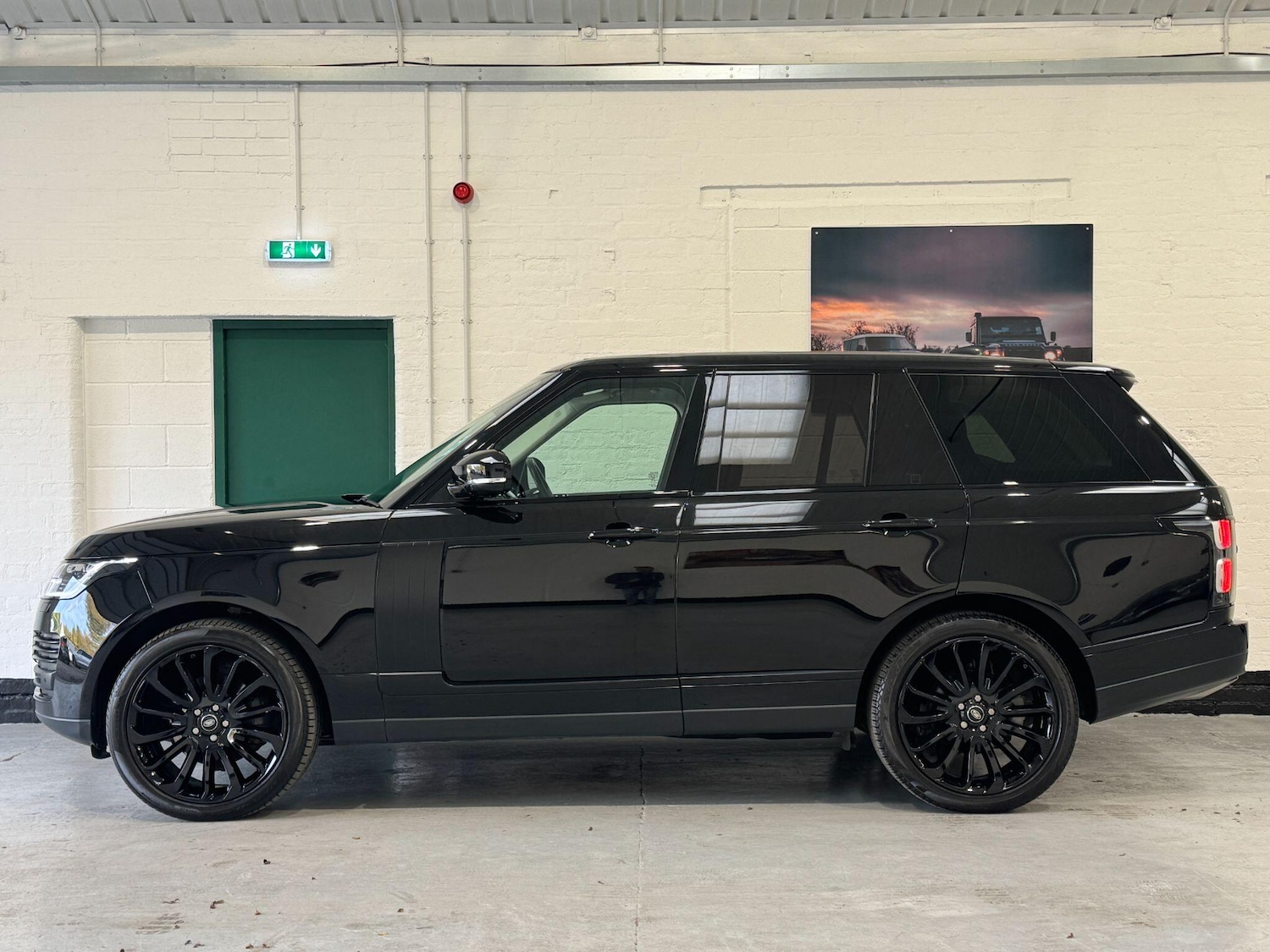 Used Land Rover Range Rover 2020 for sale - 76371500: Photo 10