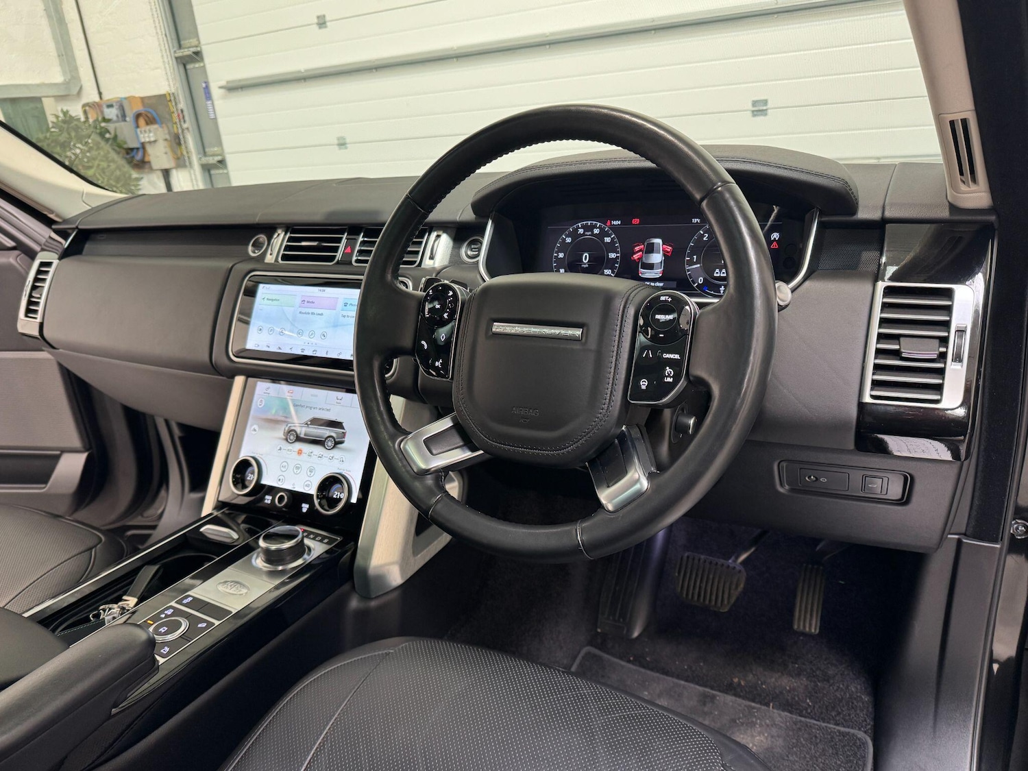 Used Land Rover Range Rover 2020 for sale - 76371500: Photo 16
