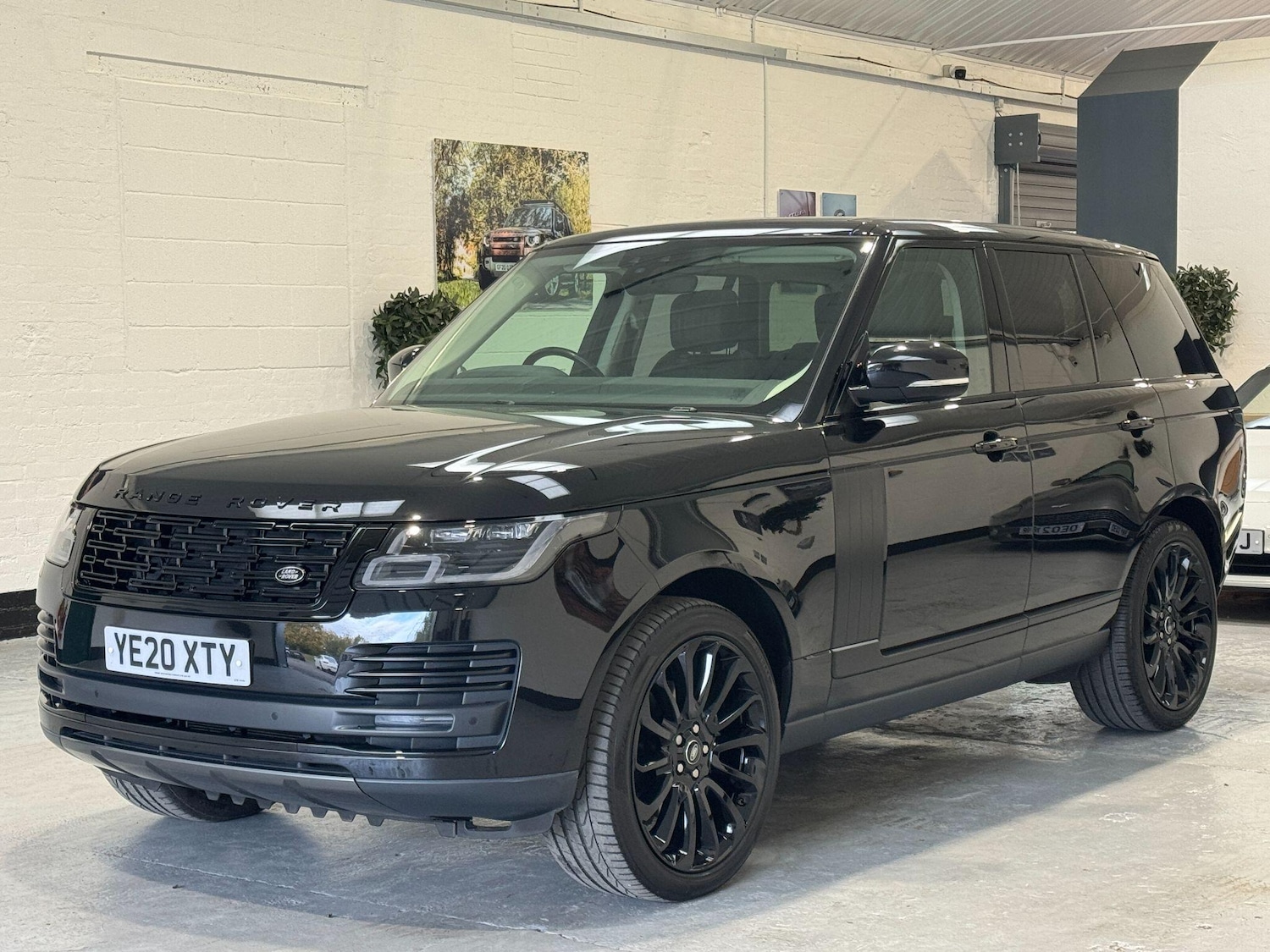 Used Land Rover Range Rover 2020 for sale - 76371500: Photo 3