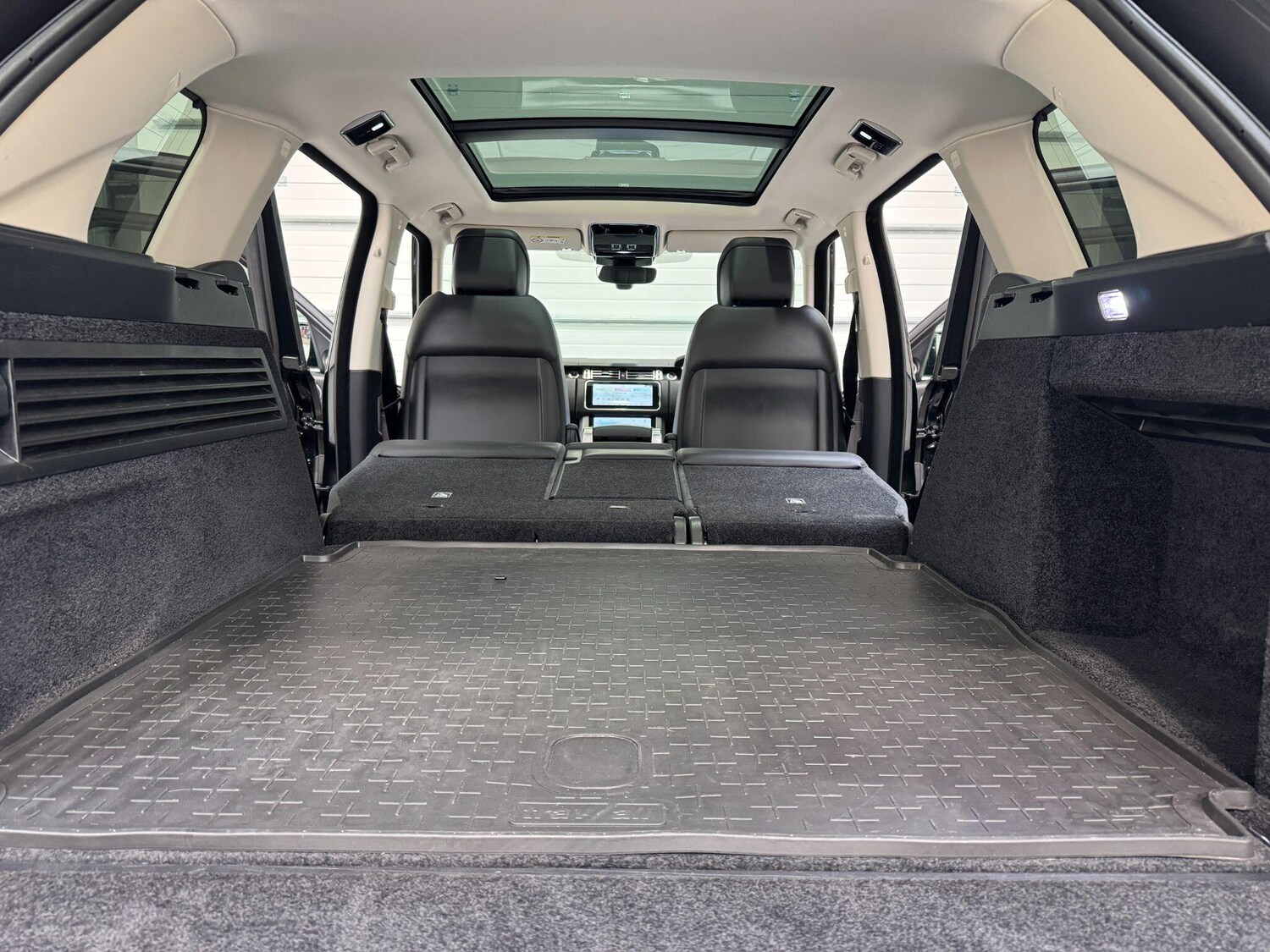 Used Land Rover Range Rover 2020 for sale - 76371500: Photo 57