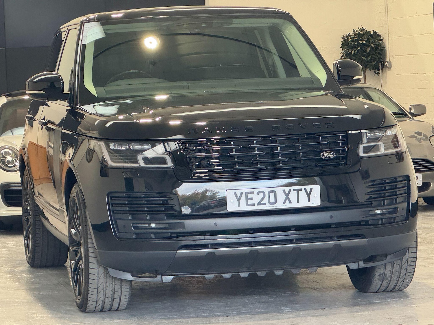 Used Land Rover Range Rover 2020 for sale - 76371500: Photo 6