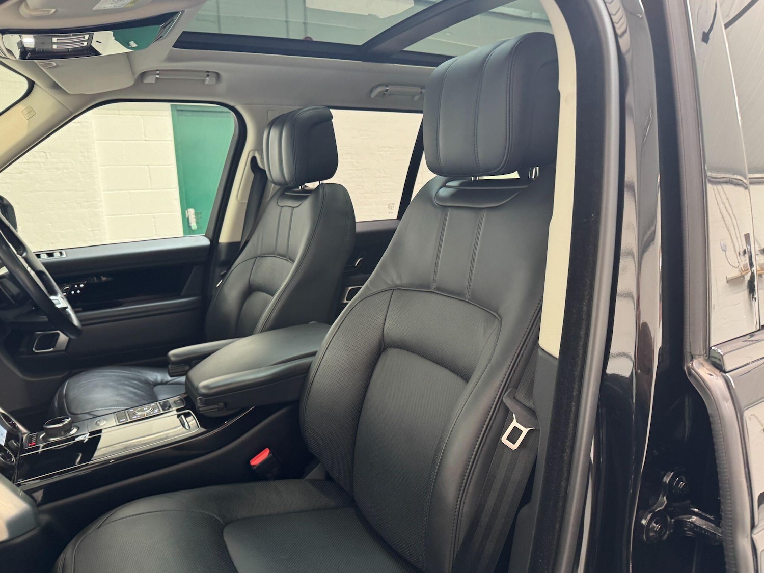 Used Land Rover Range Rover 2020 for sale - 76371500: Photo 85