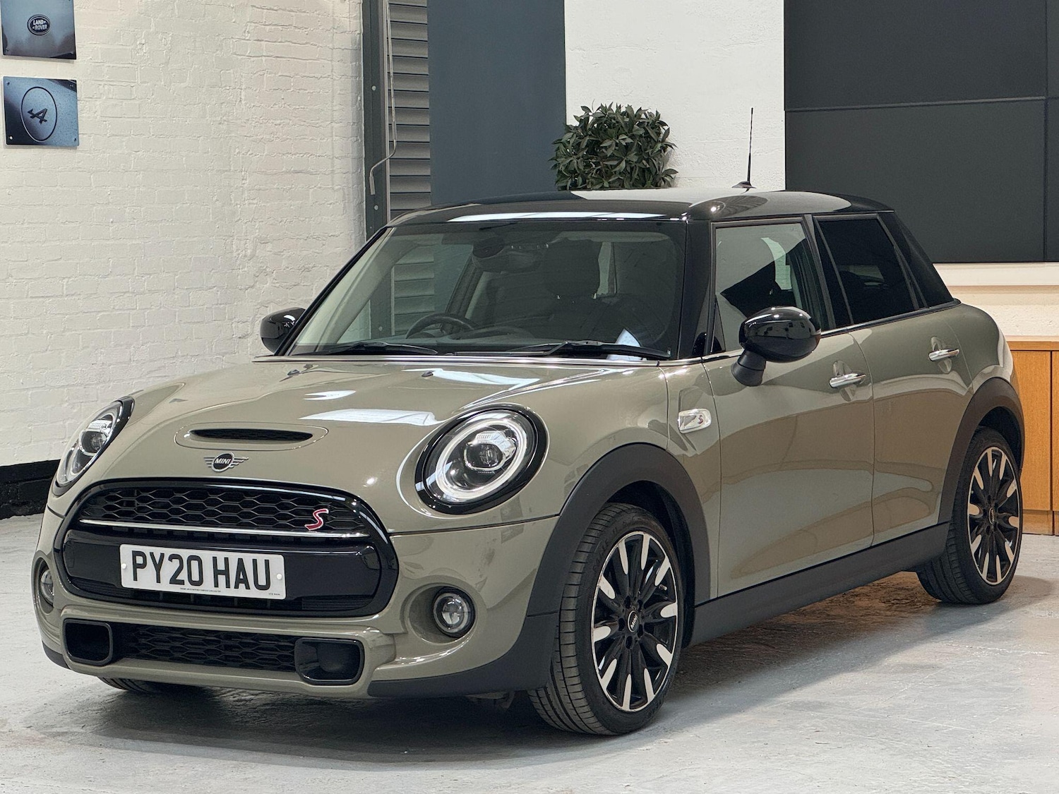Used MINI Hatch 2020 for sale - 78035068: Photo 3