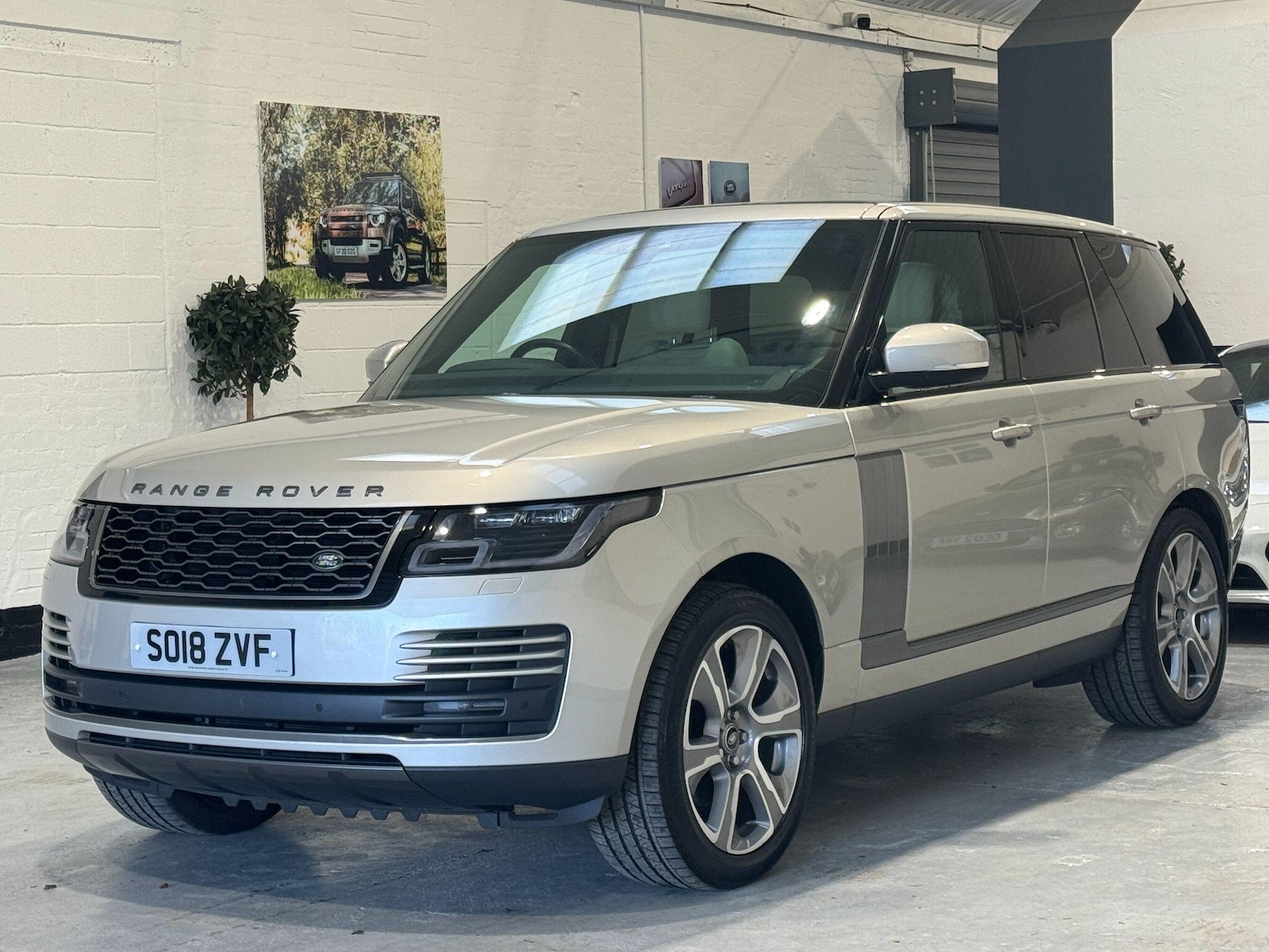 Used Land Rover Range Rover 2018 for sale - 76952665: Photo 3