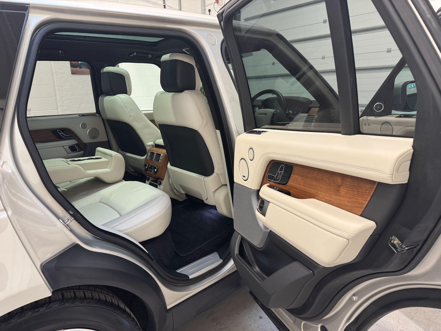 Used Land Rover Range Rover 2018 for sale - 76952665: Photo 44