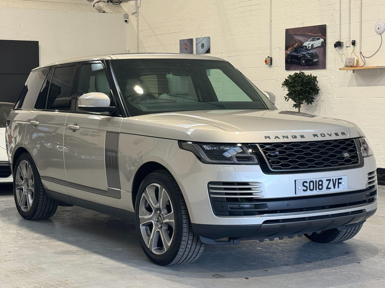 Used Land Rover Range Rover 2018 for sale - 76952665: Photo 7