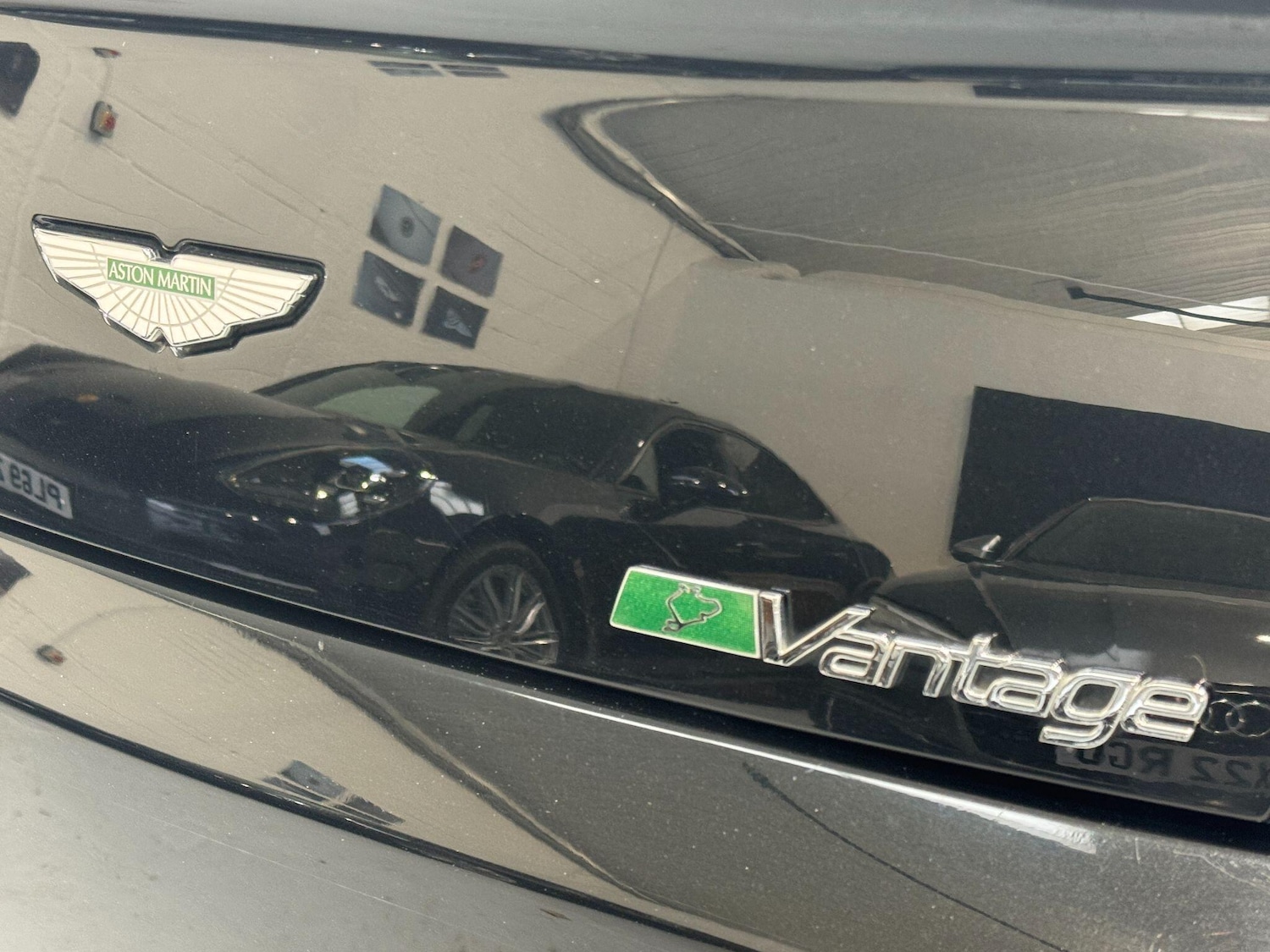 Used Aston Martin Vantage 2009 for sale - 77798992: Photo 51