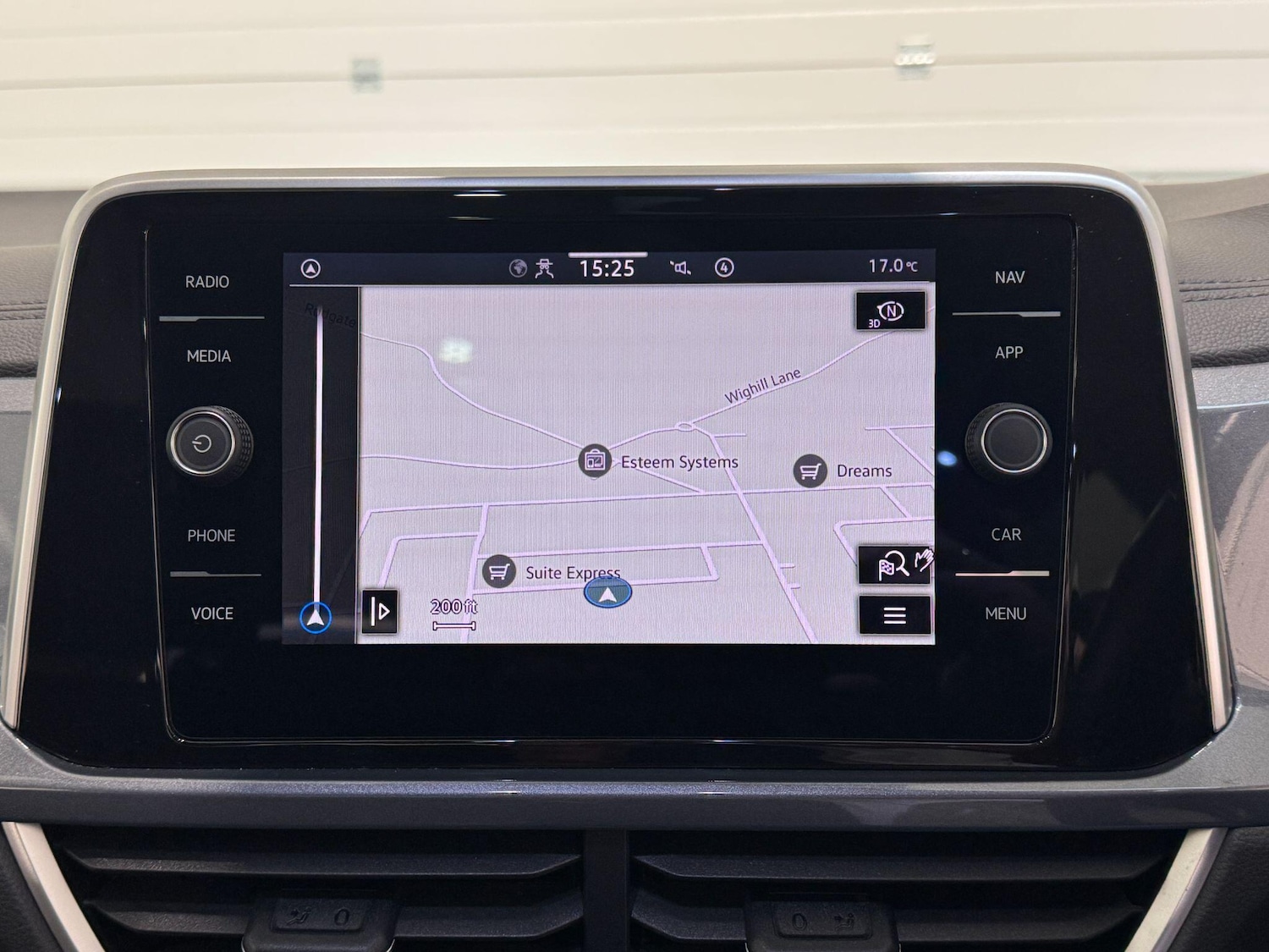 Used Volkswagen T-Roc 2023 for sale - 76484869: Photo 44