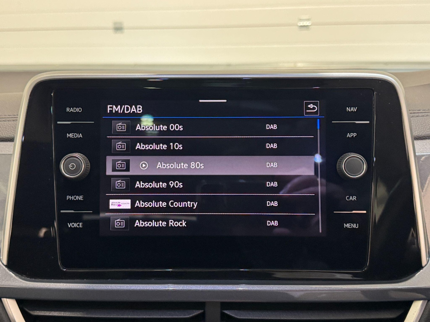 Used Volkswagen T-Roc 2023 for sale - 76484869: Photo 51