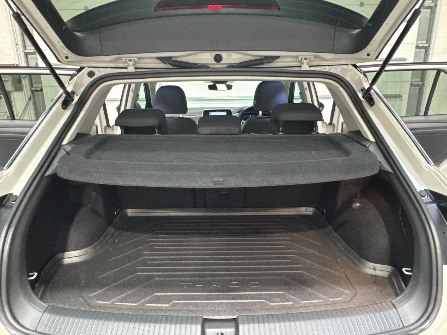 Used Volkswagen T-Roc 2023 for sale - 76484869: Photo 57