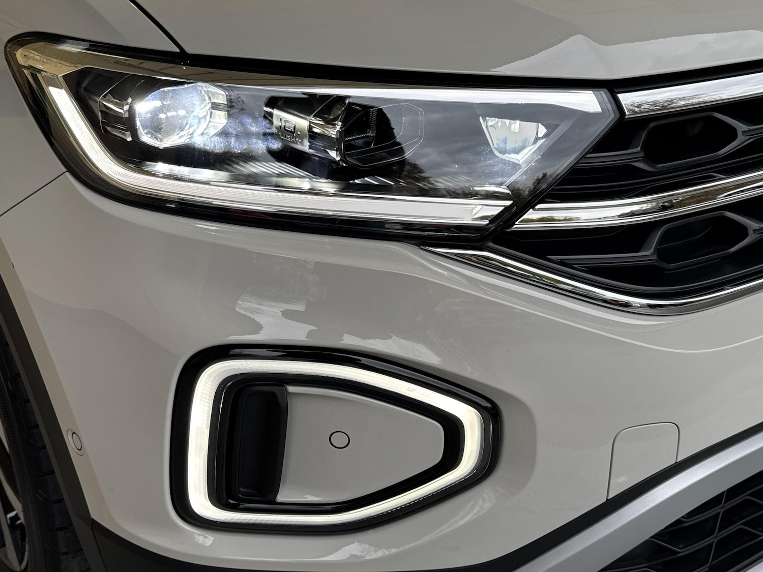 Used Volkswagen T-Roc 2023 for sale - 76484869: Photo 76