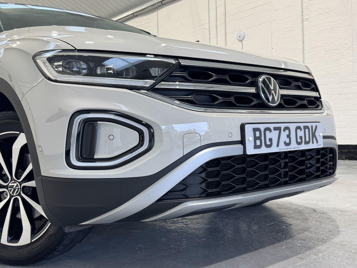 Used Volkswagen T-Roc 2023 for sale - 76484869: Photo 83