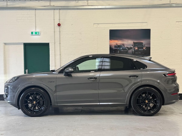 Used Porsche Cayenne 2024 for sale - 76215131: Photo 10