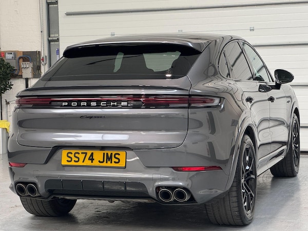 Used Porsche Cayenne 2024 for sale - 76215131: Photo 12