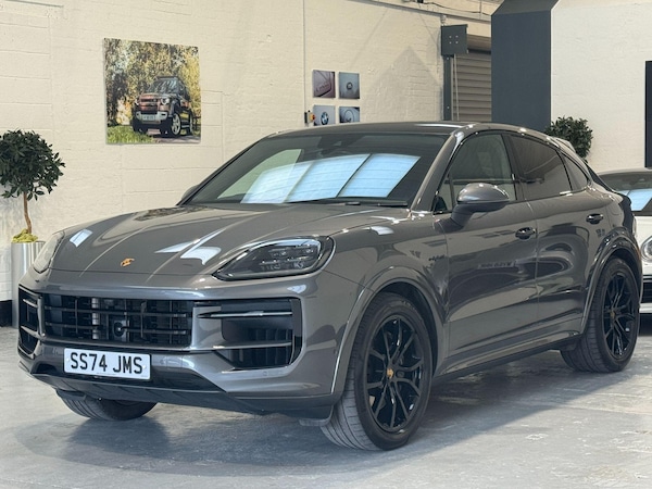 Used Porsche Cayenne 2024 for sale - 76215131: Photo 3