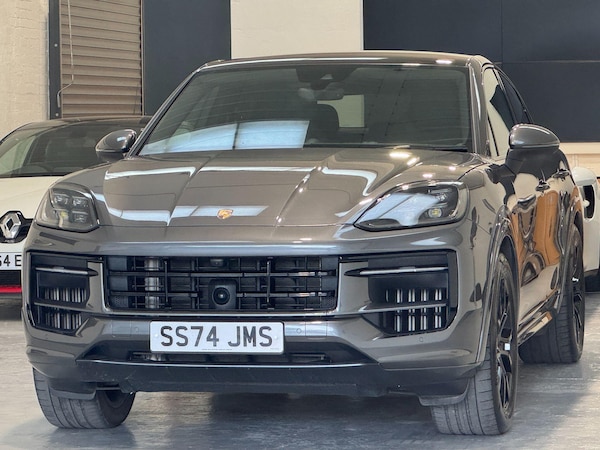 Used Porsche Cayenne 2024 for sale - 76215131: Photo 4