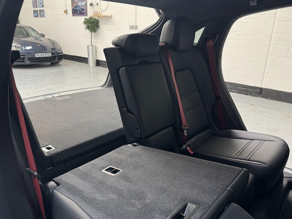 Used Porsche Cayenne 2024 for sale - 76215131: Photo 50