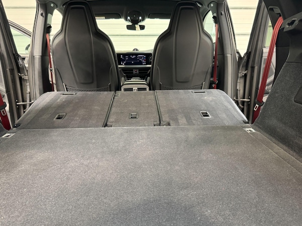 Used Porsche Cayenne 2024 for sale - 76215131: Photo 53