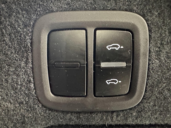 Used Porsche Cayenne 2024 for sale - 76215131: Photo 79