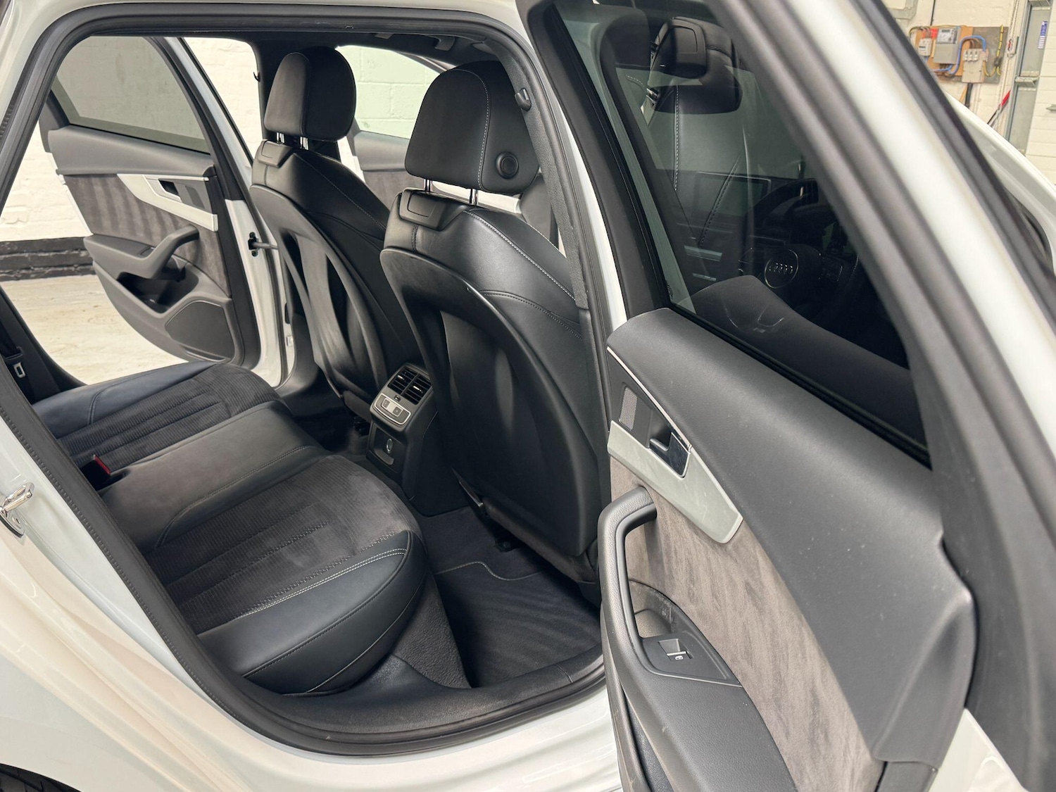 Used Audi A4 2019 for sale - 78184699: Photo 26