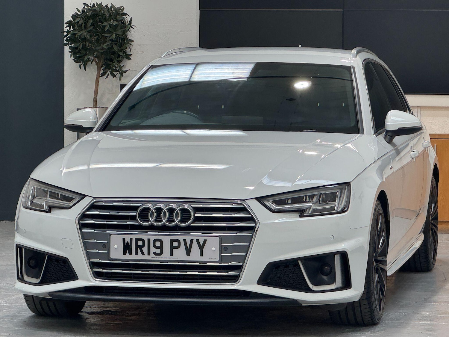 Used Audi A4 2019 for sale - 78184699: Photo 4