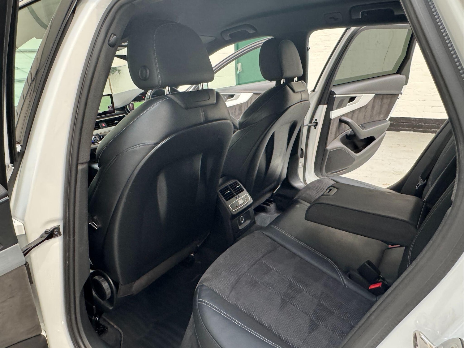 Used Audi A4 2019 for sale - 78184699: Photo 45