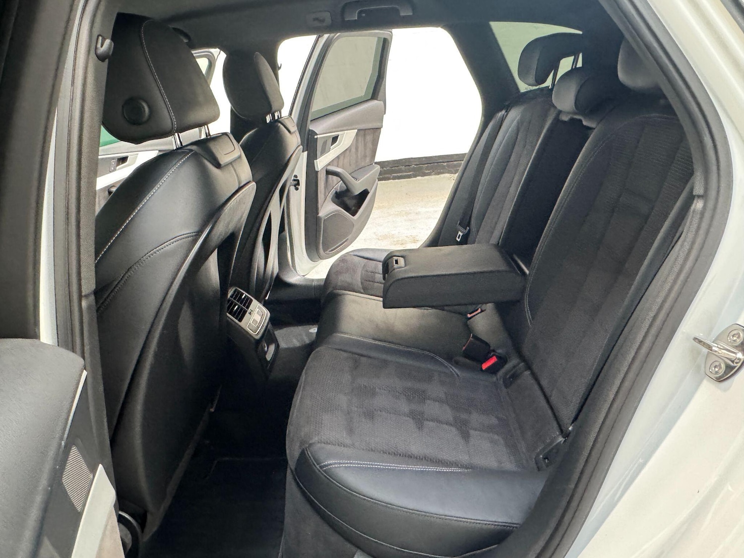 Used Audi A4 2019 for sale - 78184699: Photo 46