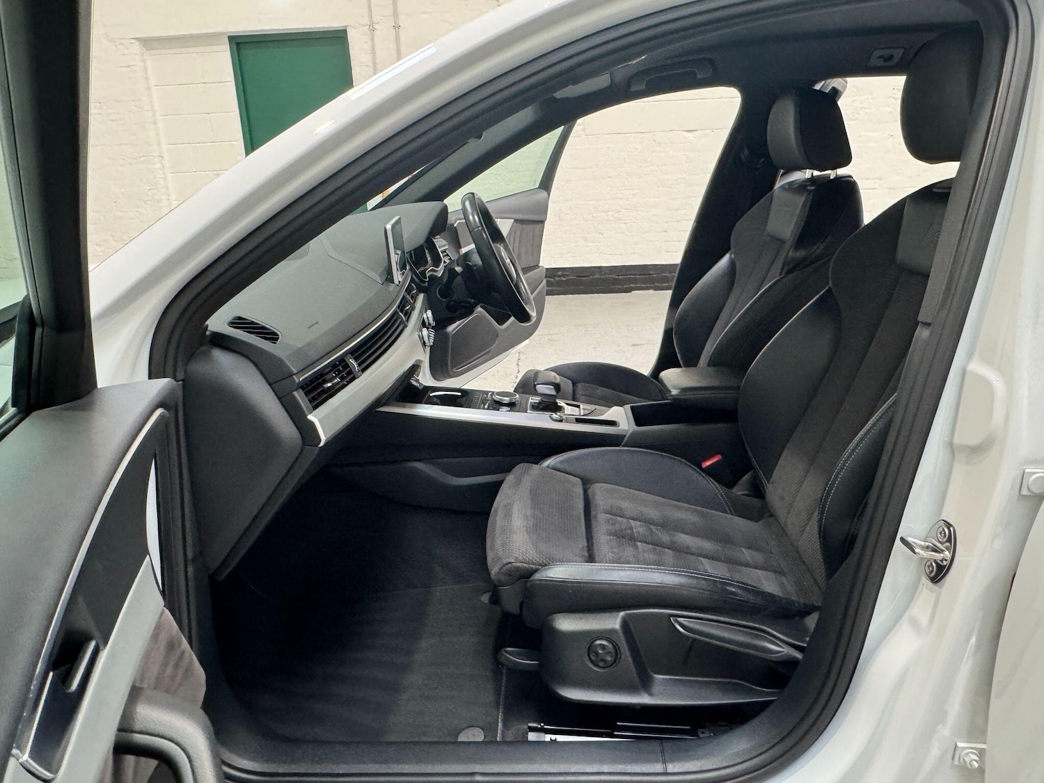 Used Audi A4 2019 for sale - 78184699: Photo 51