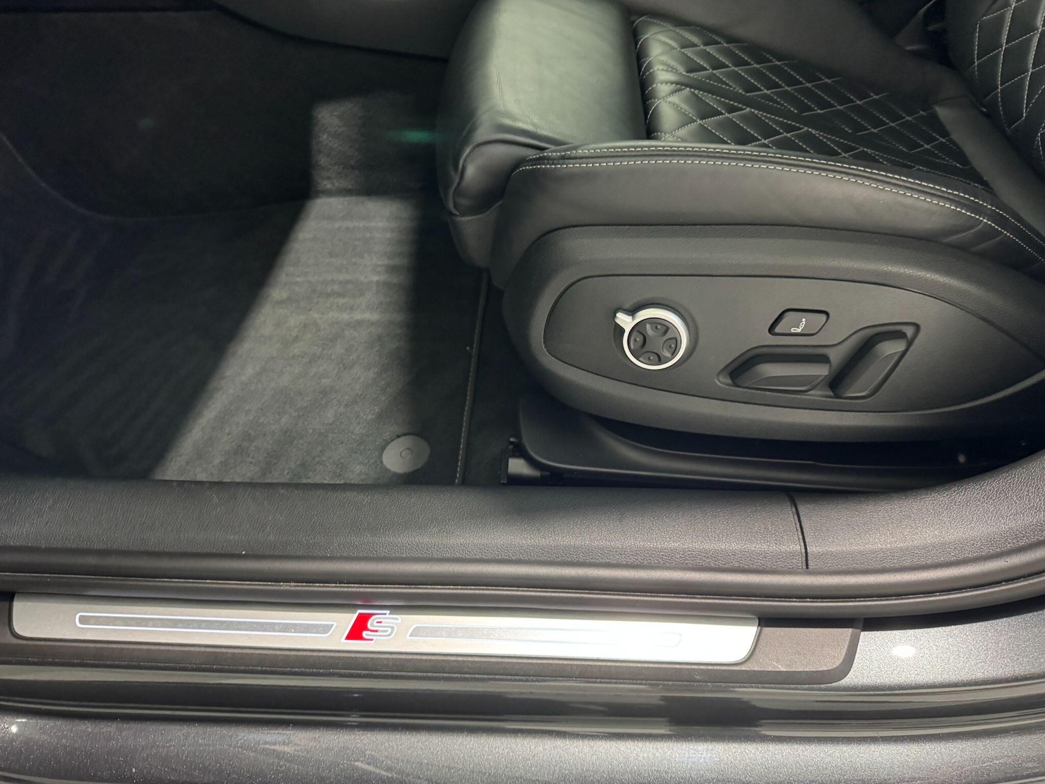 Used Audi S4 2020 for sale - 76666668: Photo 42