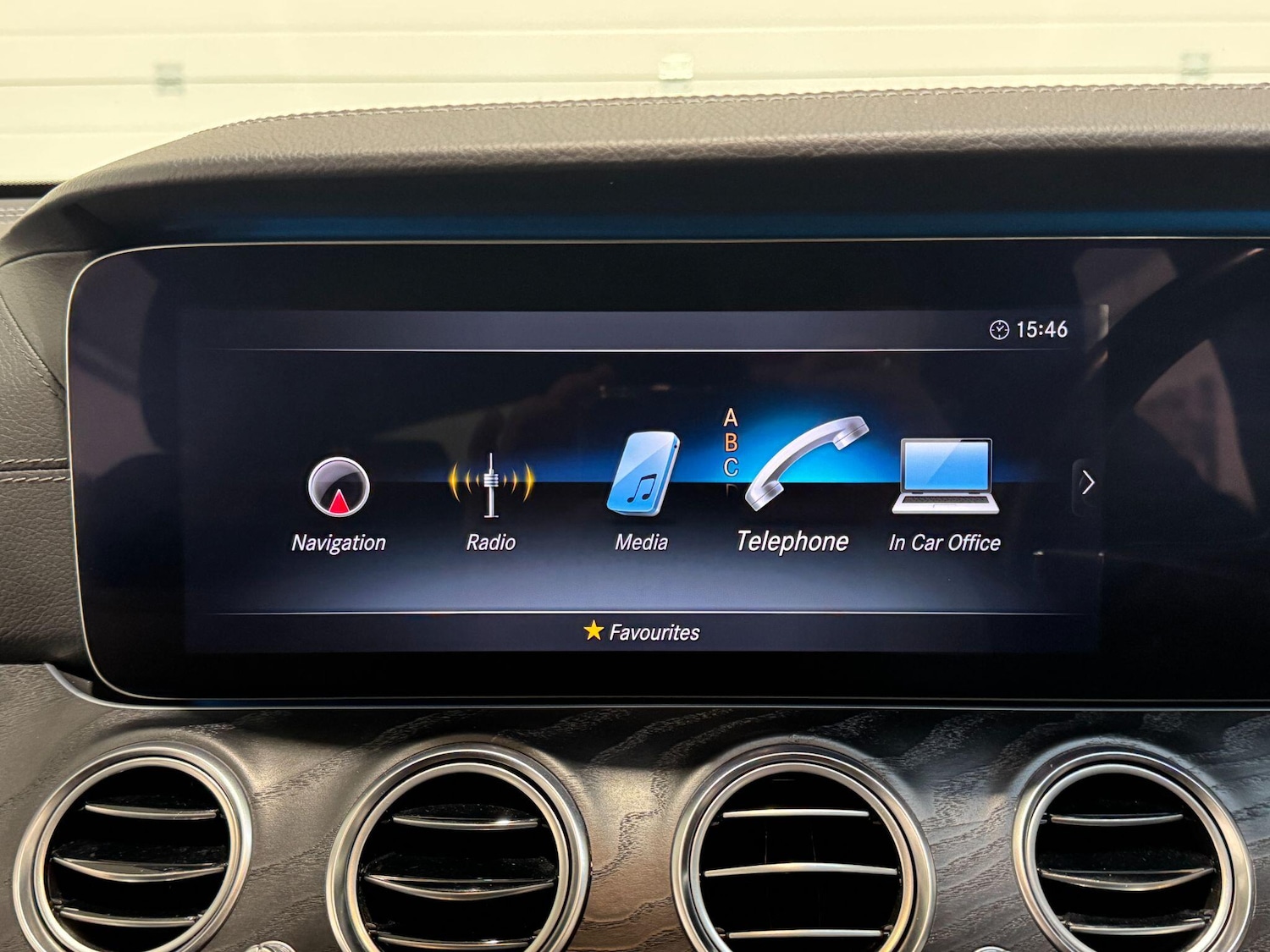 Used Mercedes-Benz E Class 2020 for sale - 76409160: Photo 35