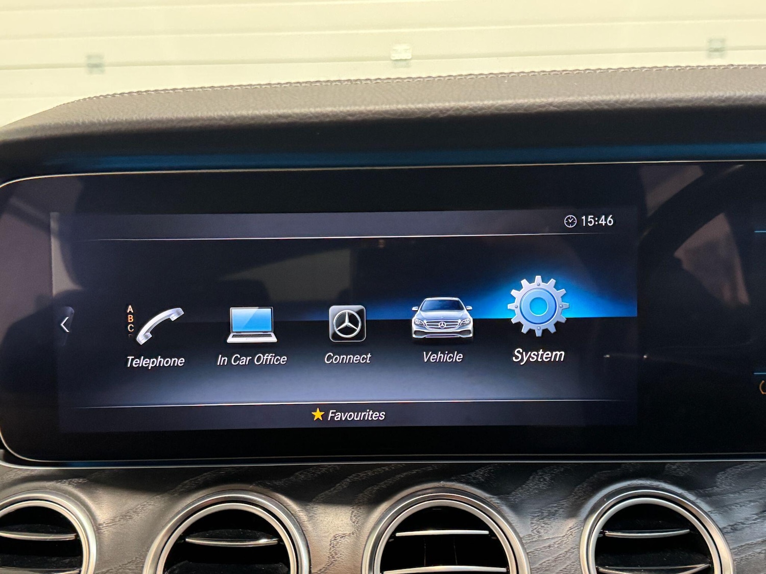 Used Mercedes-Benz E Class 2020 for sale - 76409160: Photo 36