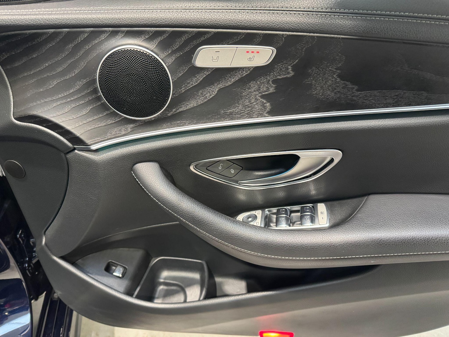 Used Mercedes-Benz E Class 2020 for sale - 76409160: Photo 38