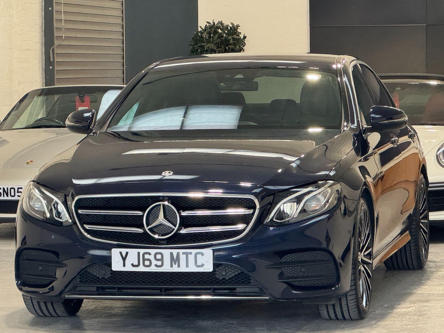 Used Mercedes-Benz E Class 2020 for sale - 76409160: Photo 4