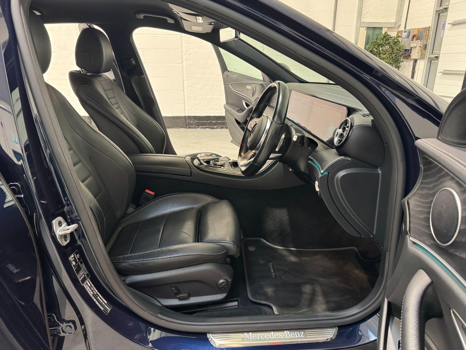 Used Mercedes-Benz E Class 2020 for sale - 76409160: Photo 41