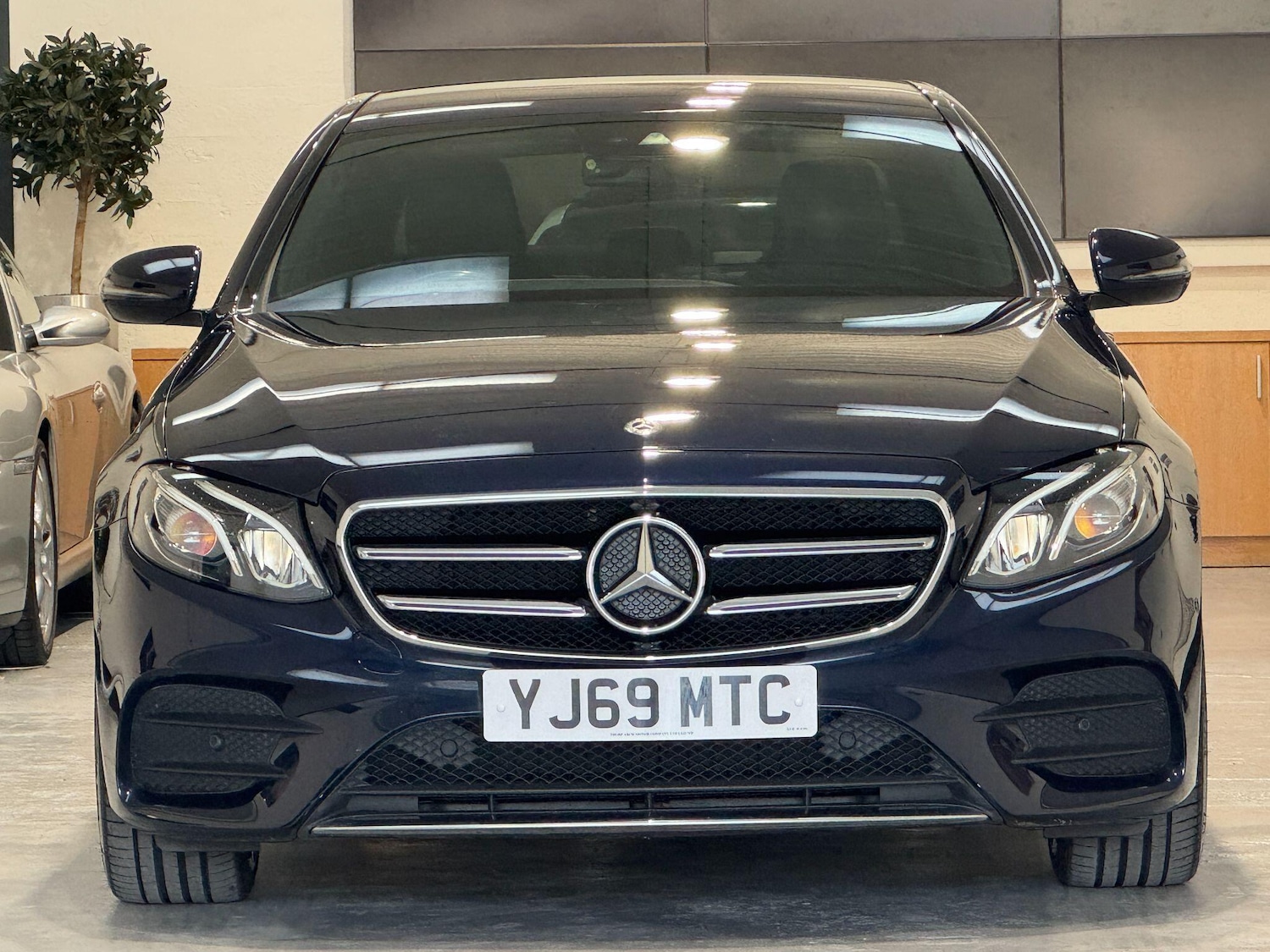 Used Mercedes-Benz E Class 2020 for sale - 76409160: Photo 5