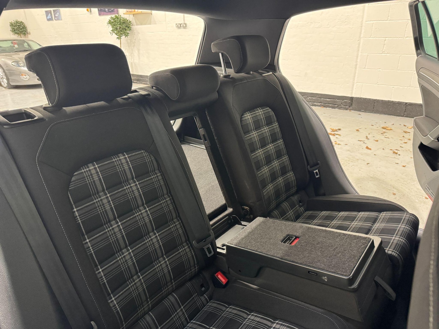 Used Volkswagen Golf 2018 for sale - 76485756: Photo 32