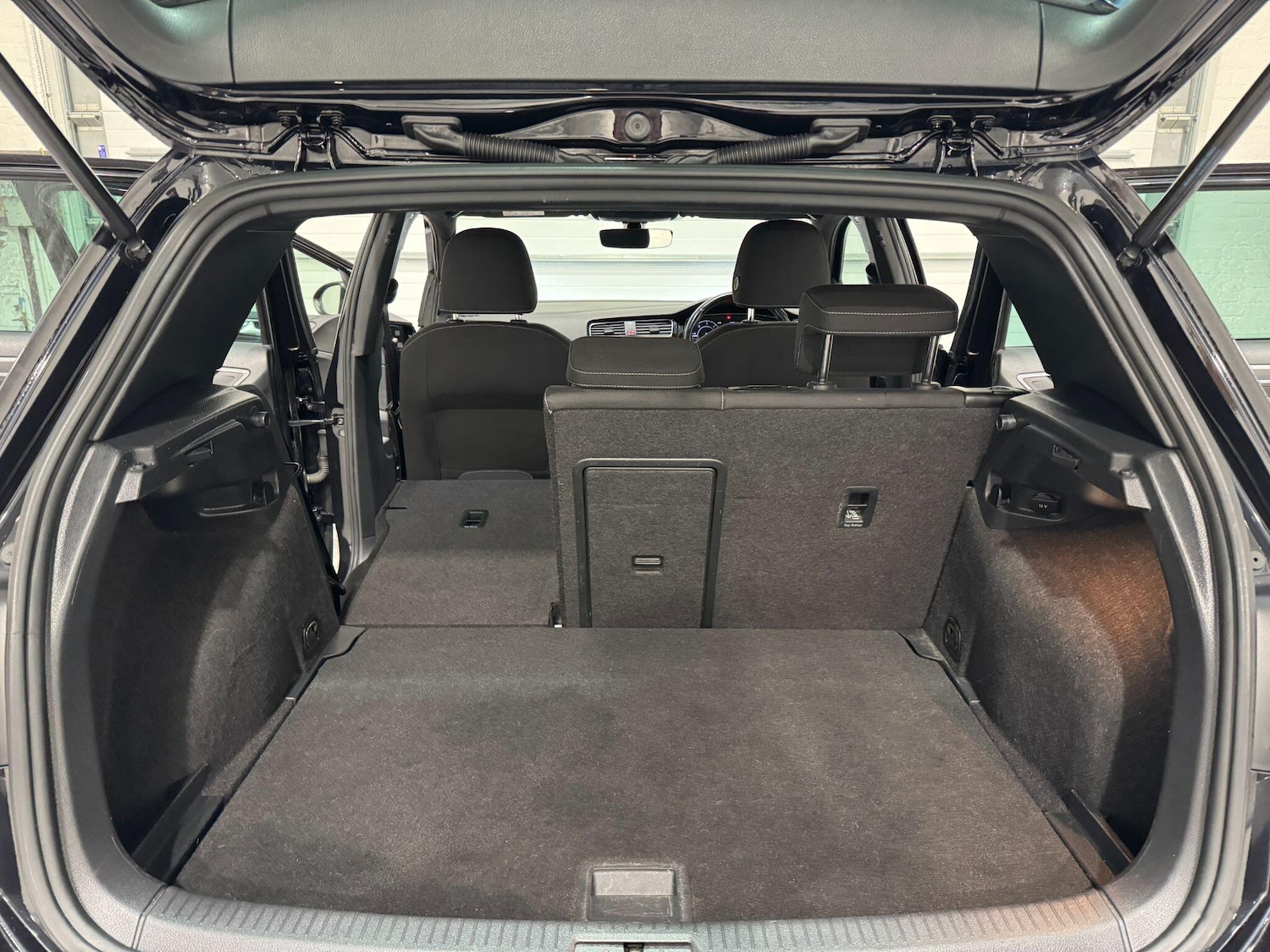 Used Volkswagen Golf 2018 for sale - 76485756: Photo 41