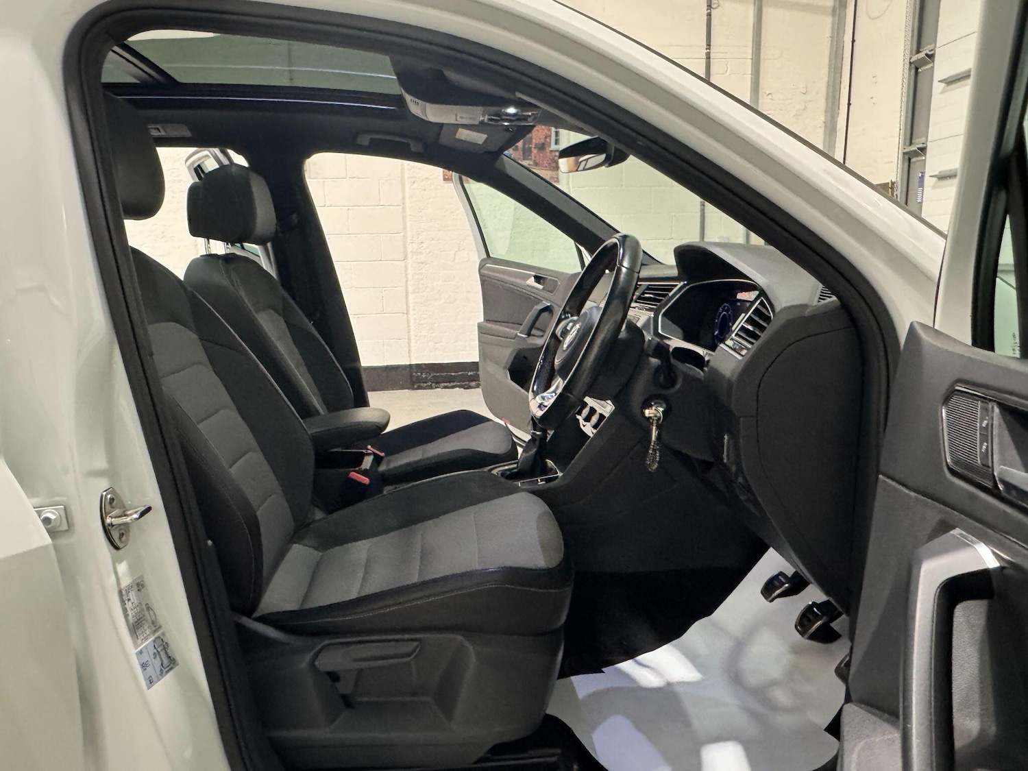 Used Volkswagen Tiguan 2016 for sale - 76658919: Photo 17