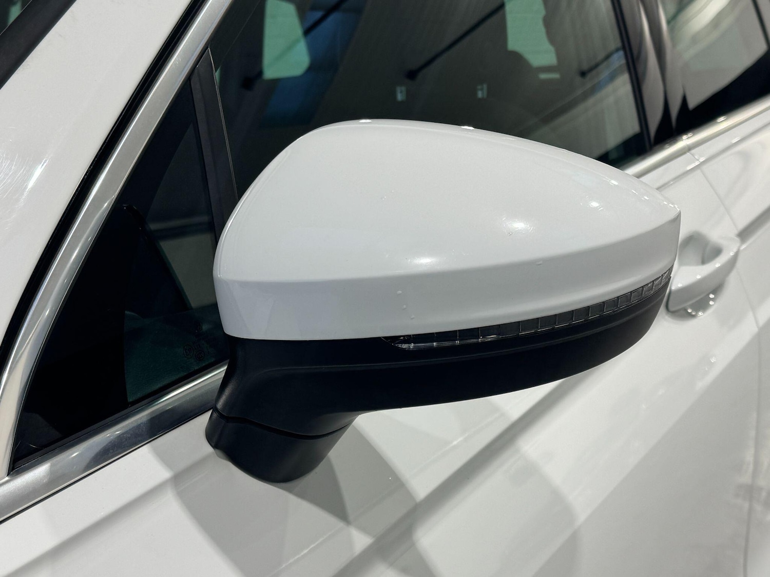 Used Volkswagen Tiguan 2016 for sale - 76658919: Photo 36