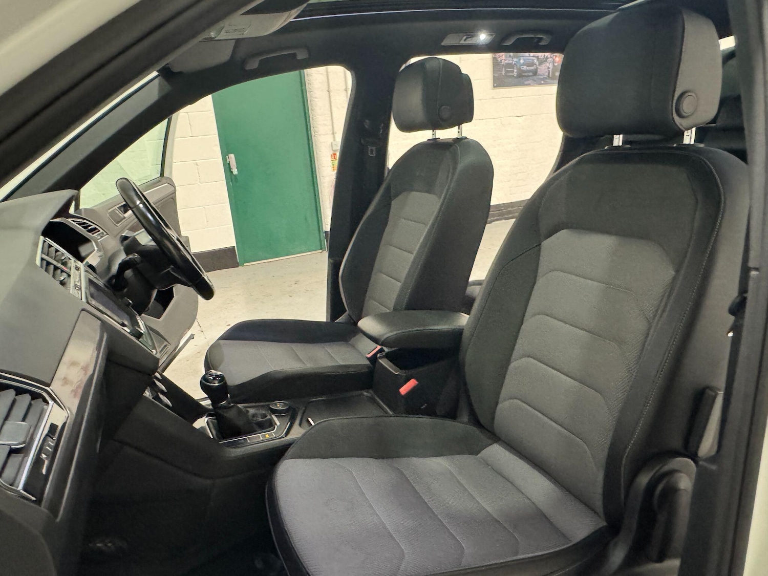 Used Volkswagen Tiguan 2016 for sale - 76658919: Photo 64