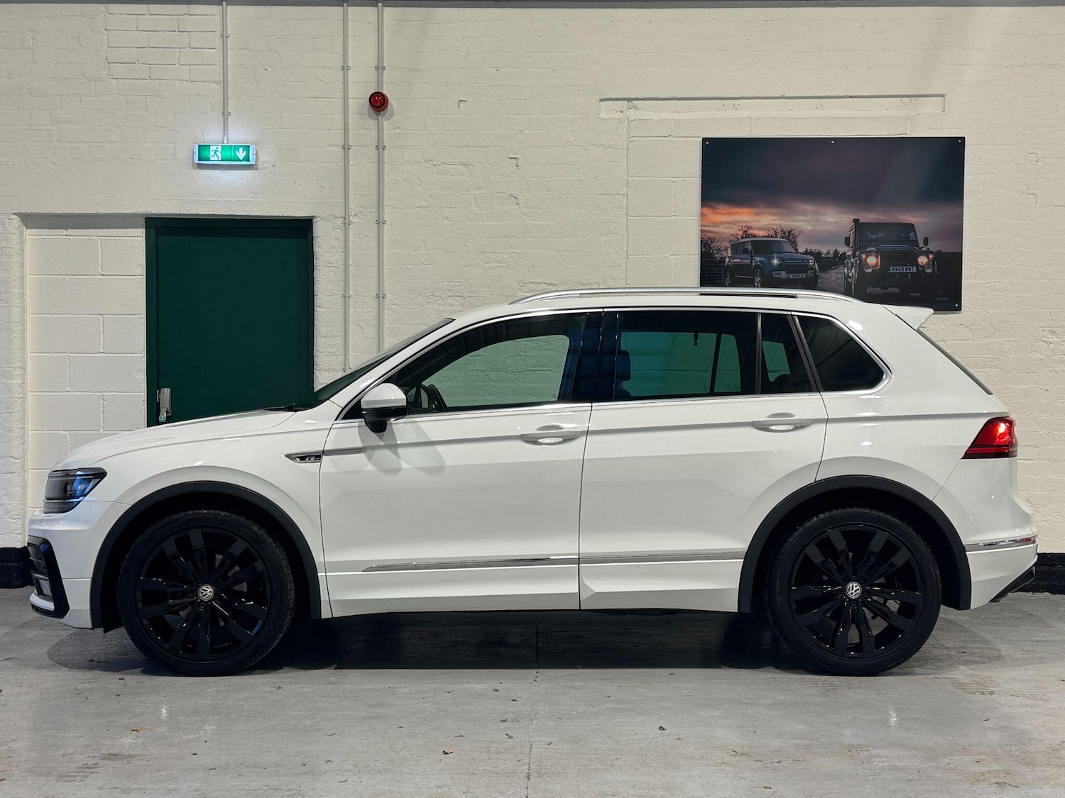 Used Volkswagen Tiguan 2016 for sale - 76658919: Photo 9