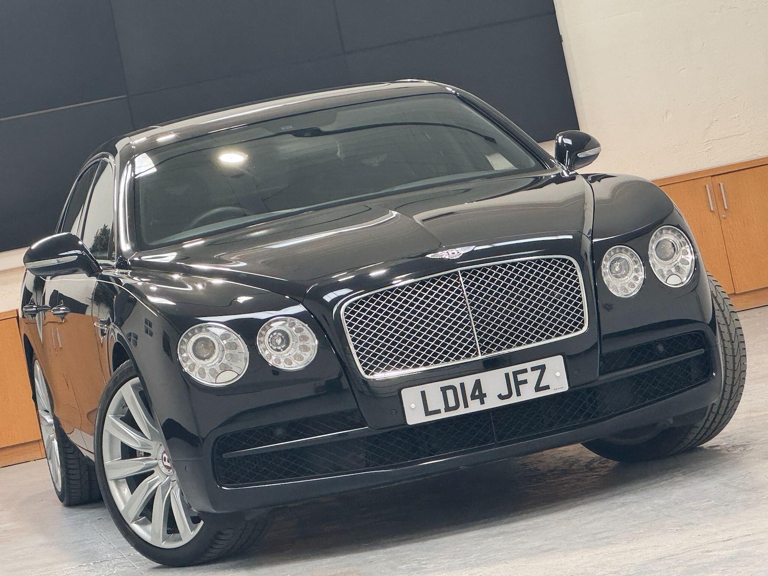 Used Bentley Flying Spur 2014 for sale - 78034411: Photo 1