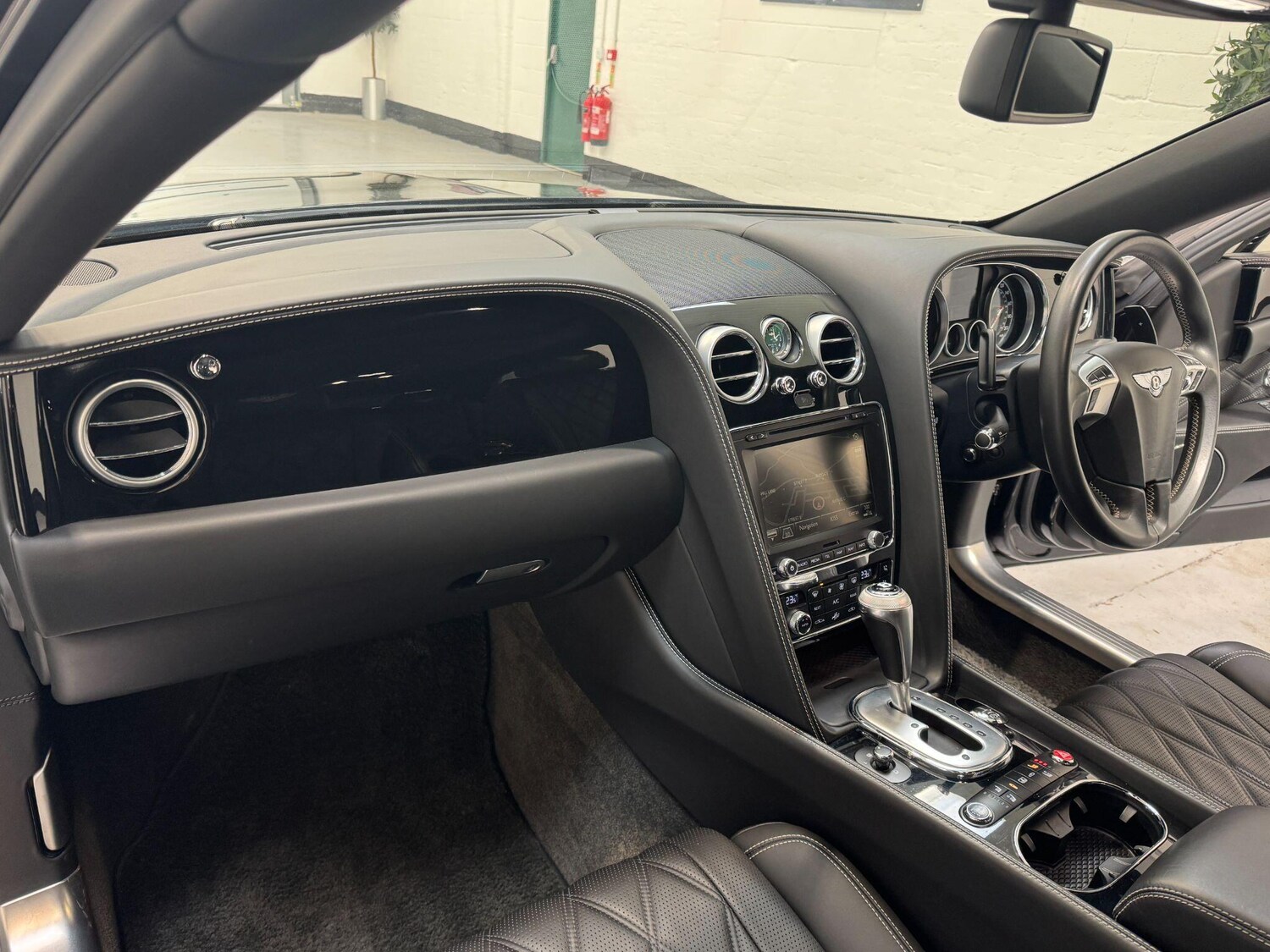 Used Bentley Flying Spur 2014 for sale - 78034411: Photo 20