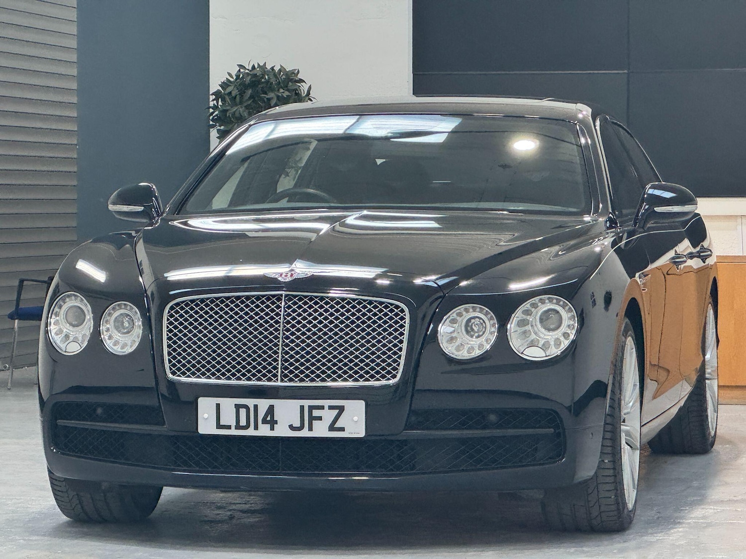 Used Bentley Flying Spur 2014 for sale - 78034411: Photo 4