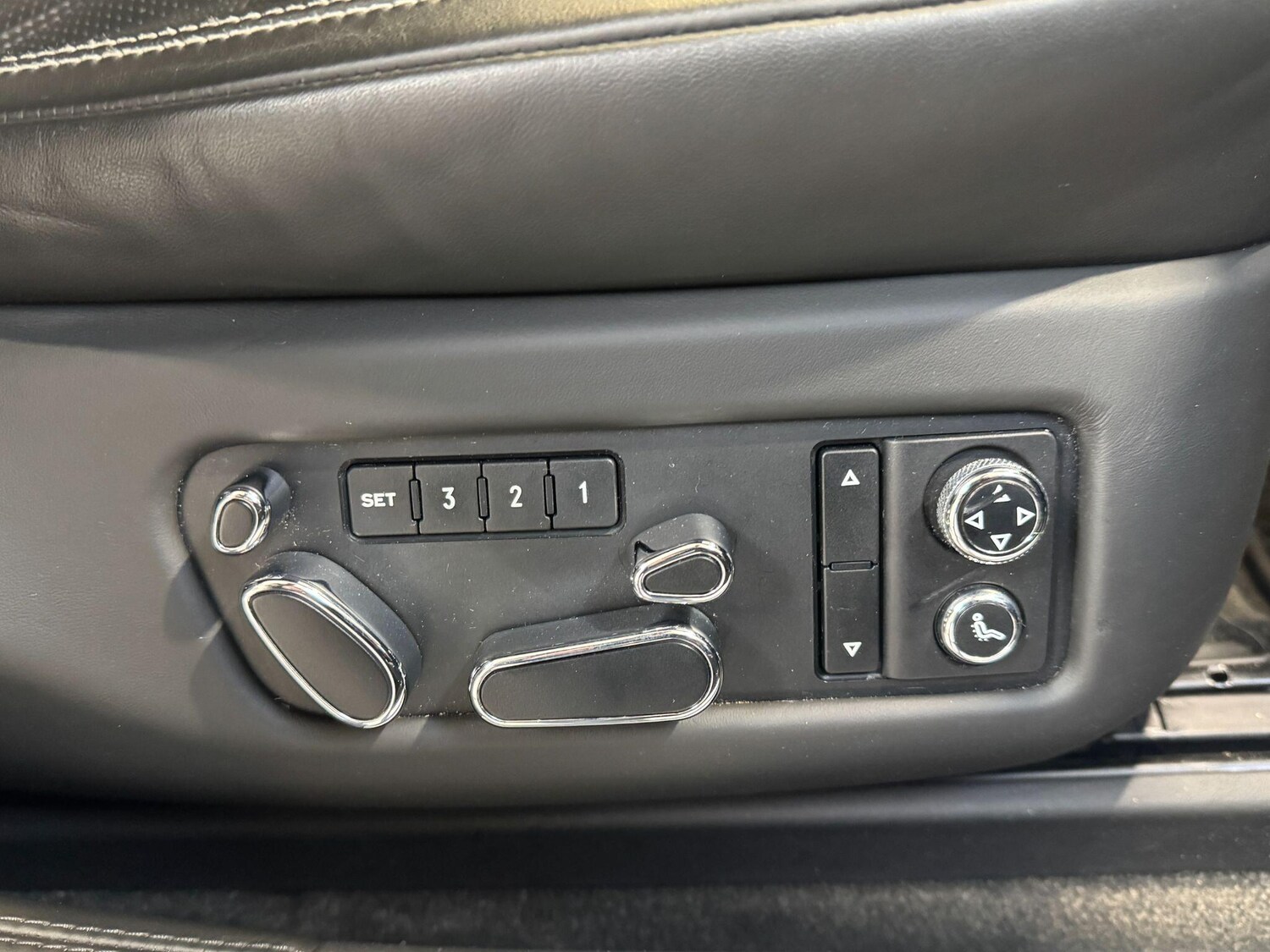 Used Bentley Flying Spur 2014 for sale - 78034411: Photo 70