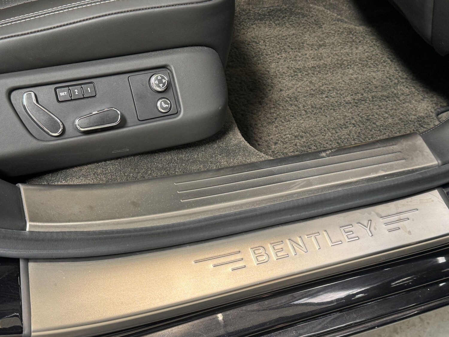 Used Bentley Flying Spur 2014 for sale - 78034411: Photo 80