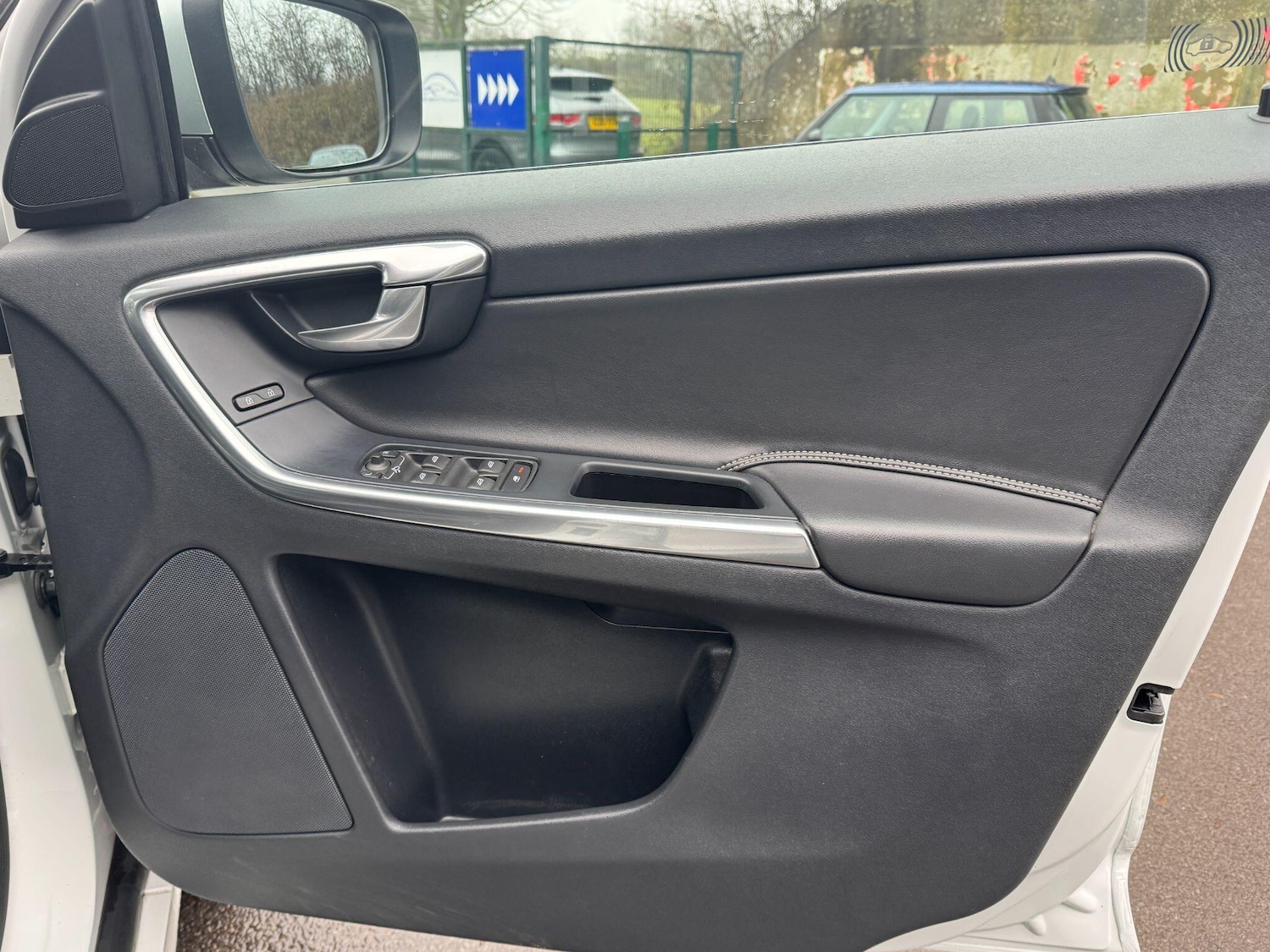 Used Volvo XC60 2014 for sale - 77254974: Photo 49