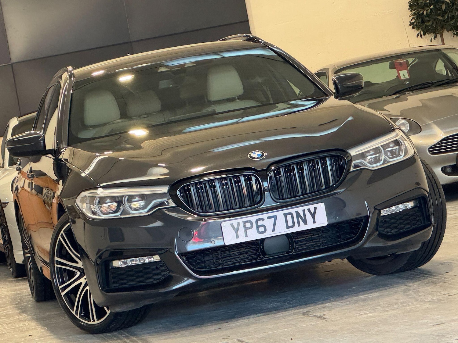 Used BMW 5 Series 2018 for sale - 76926366: Photo 1