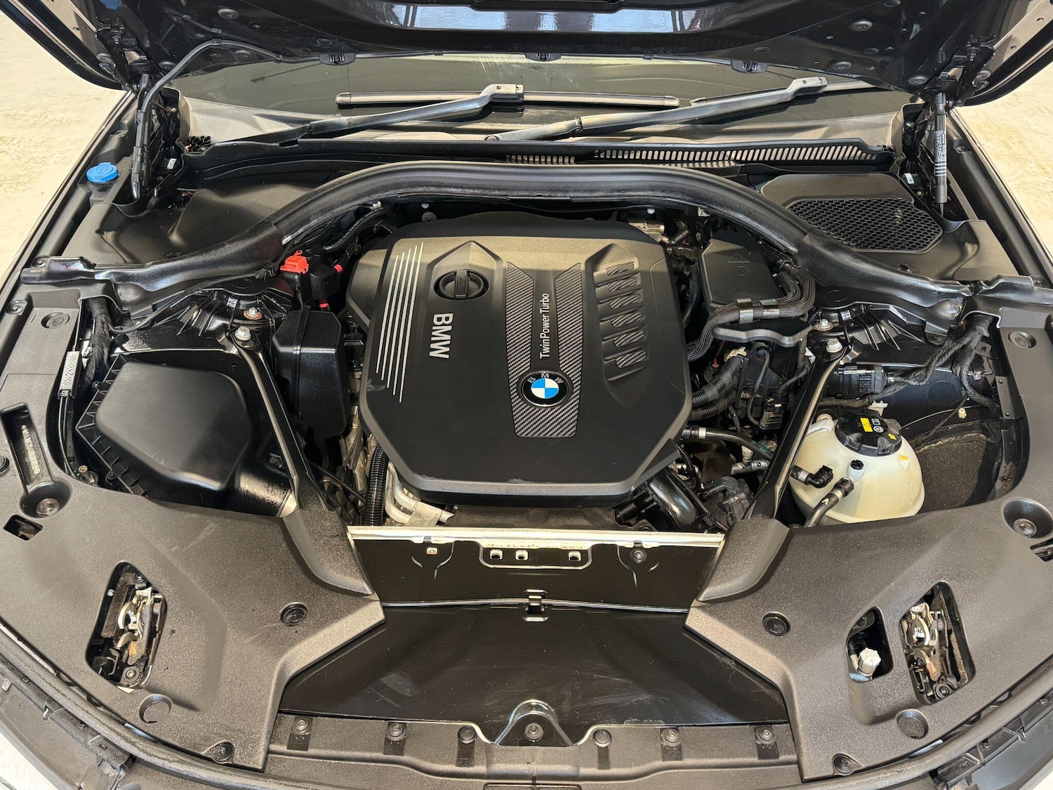 Used BMW 5 Series 2018 for sale - 76926366: Photo 29